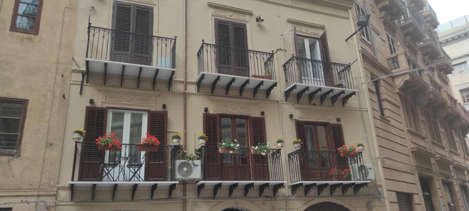 Luxury Apartment Via Genova Palermo Zimmer foto